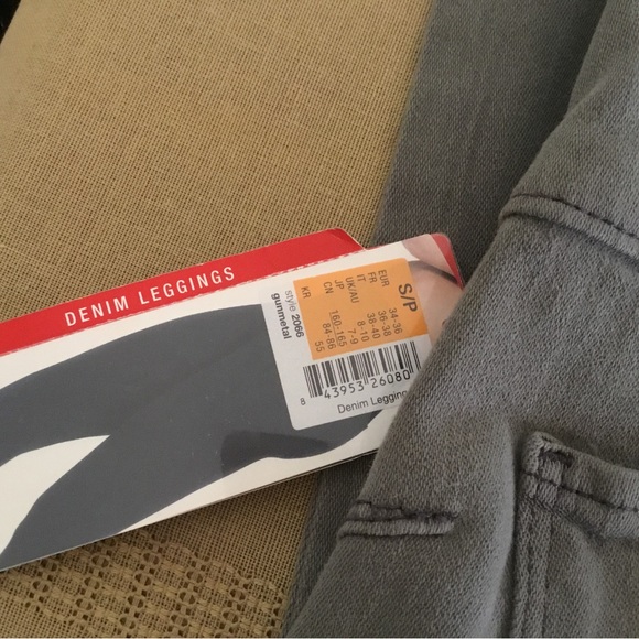 SPANX GUNMETAL DENIM LEGGING/ SIDE ZIPPER/ NWT / SIZE SP 2-4 / LENGTH 29” - Picture 4 of 4